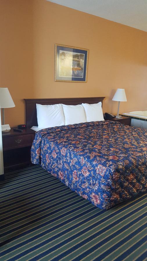 The Rutledge Inn Luverne Exterior foto